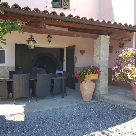 B&B Casa Fossello Montabone Bagian luar foto
